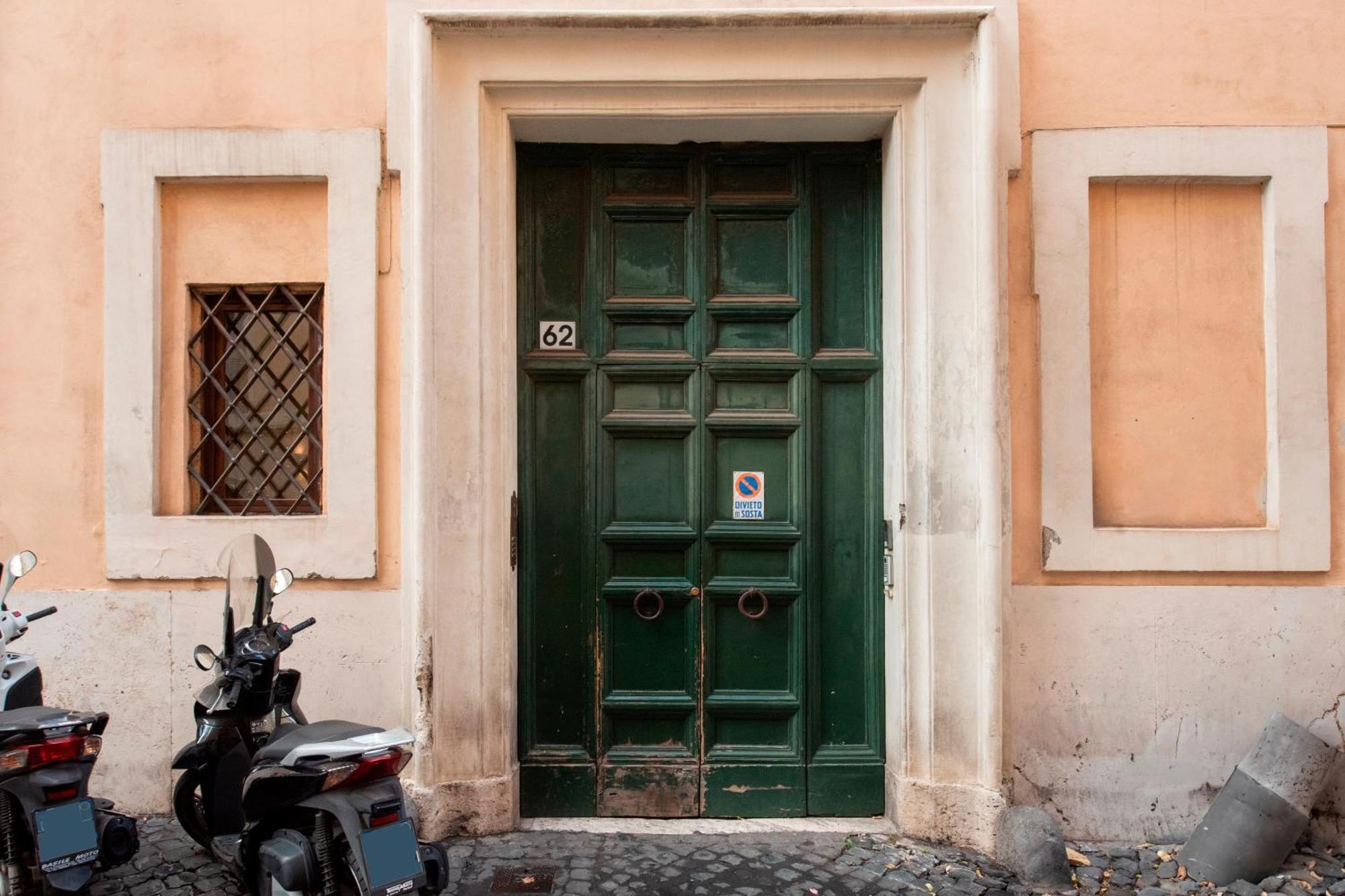 Colosseo 62 Apartment Roma Ngoại thất bức ảnh