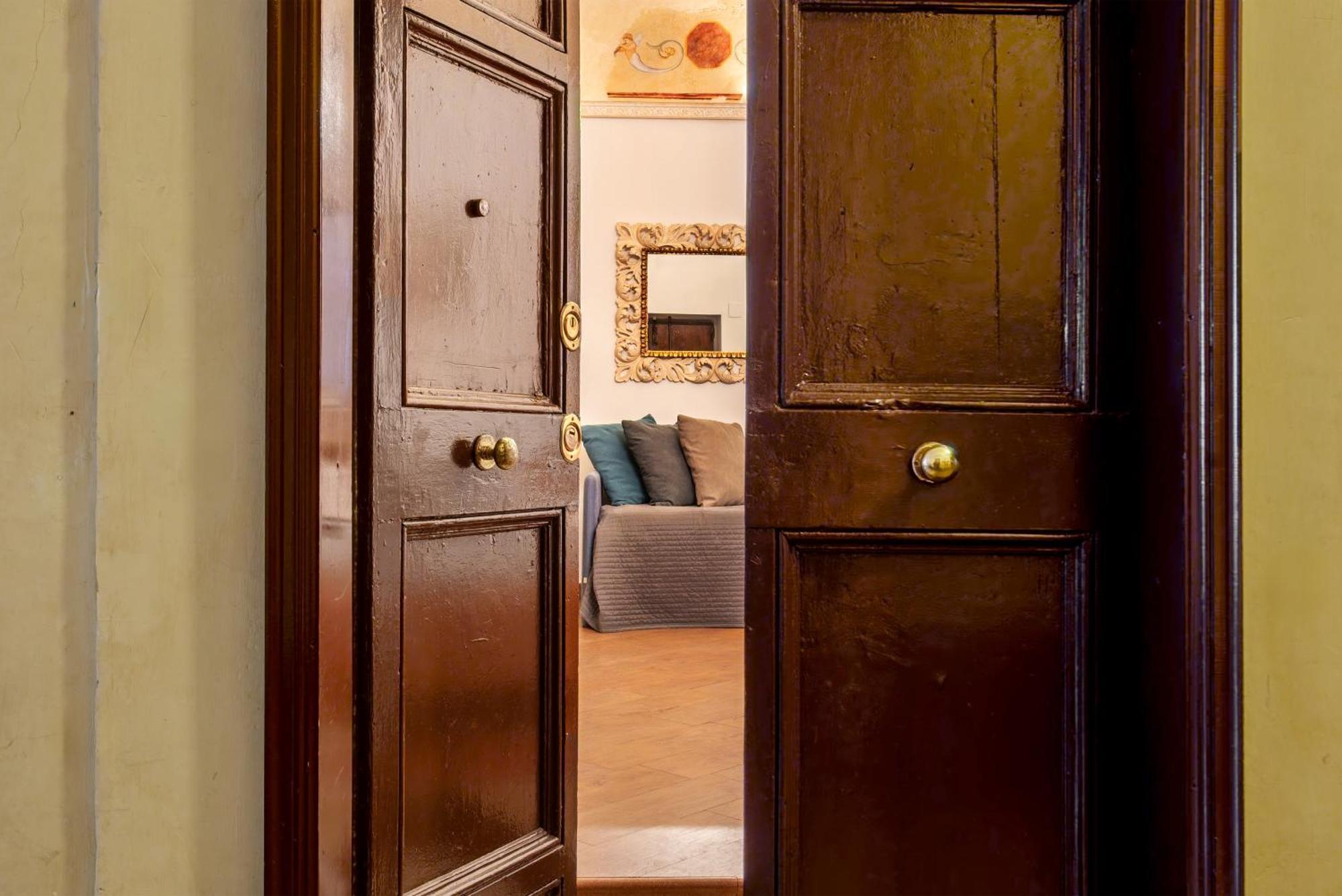 Colosseo 62 Apartment Roma Ngoại thất bức ảnh